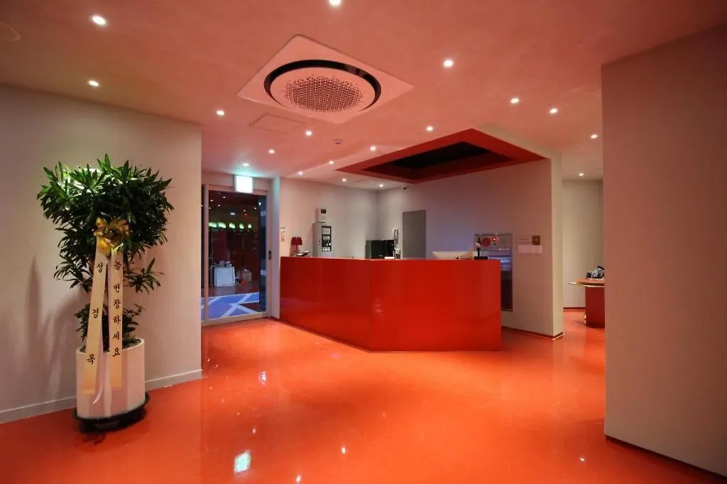 ***  Bobo Hotel Hongdae Seoul South Korea