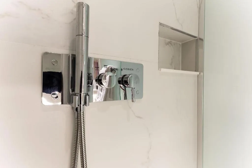 Bobo Hotel Hongdae Seoul 3*,