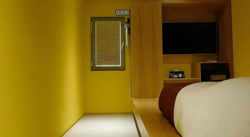 ***  Bobo Hotel Hongdae Seoul South Korea