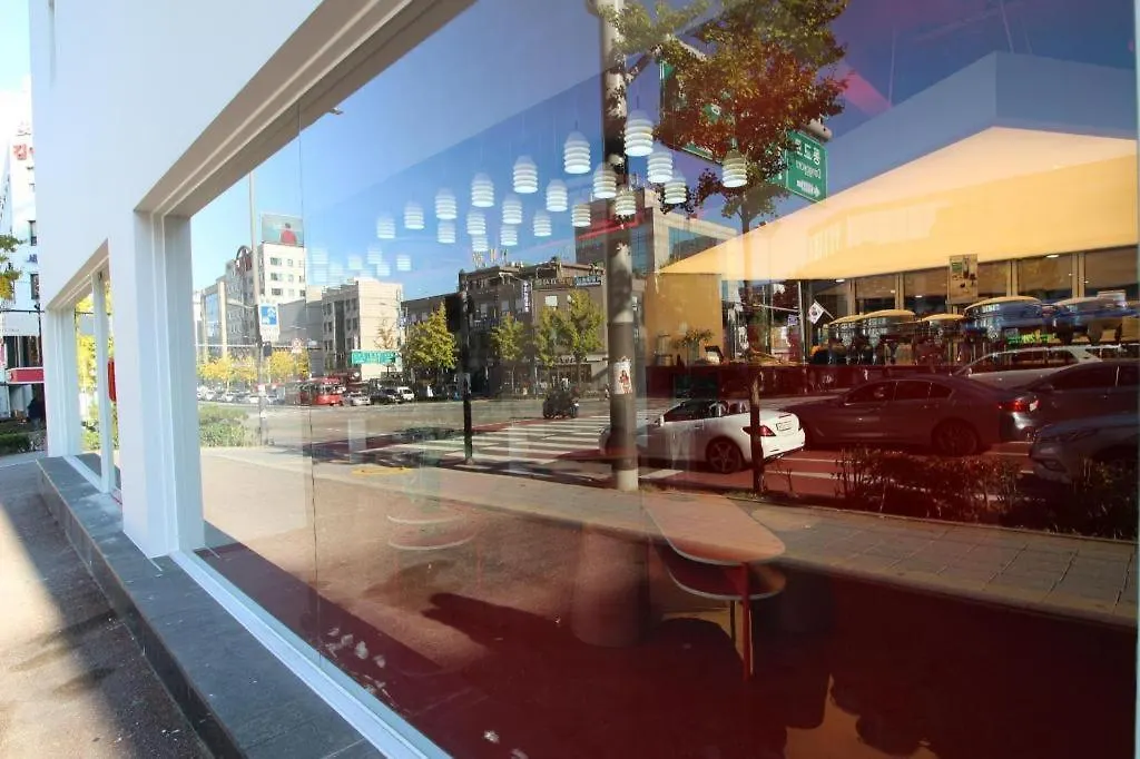 Bobo Hotel Hongdae Seul 3*,
